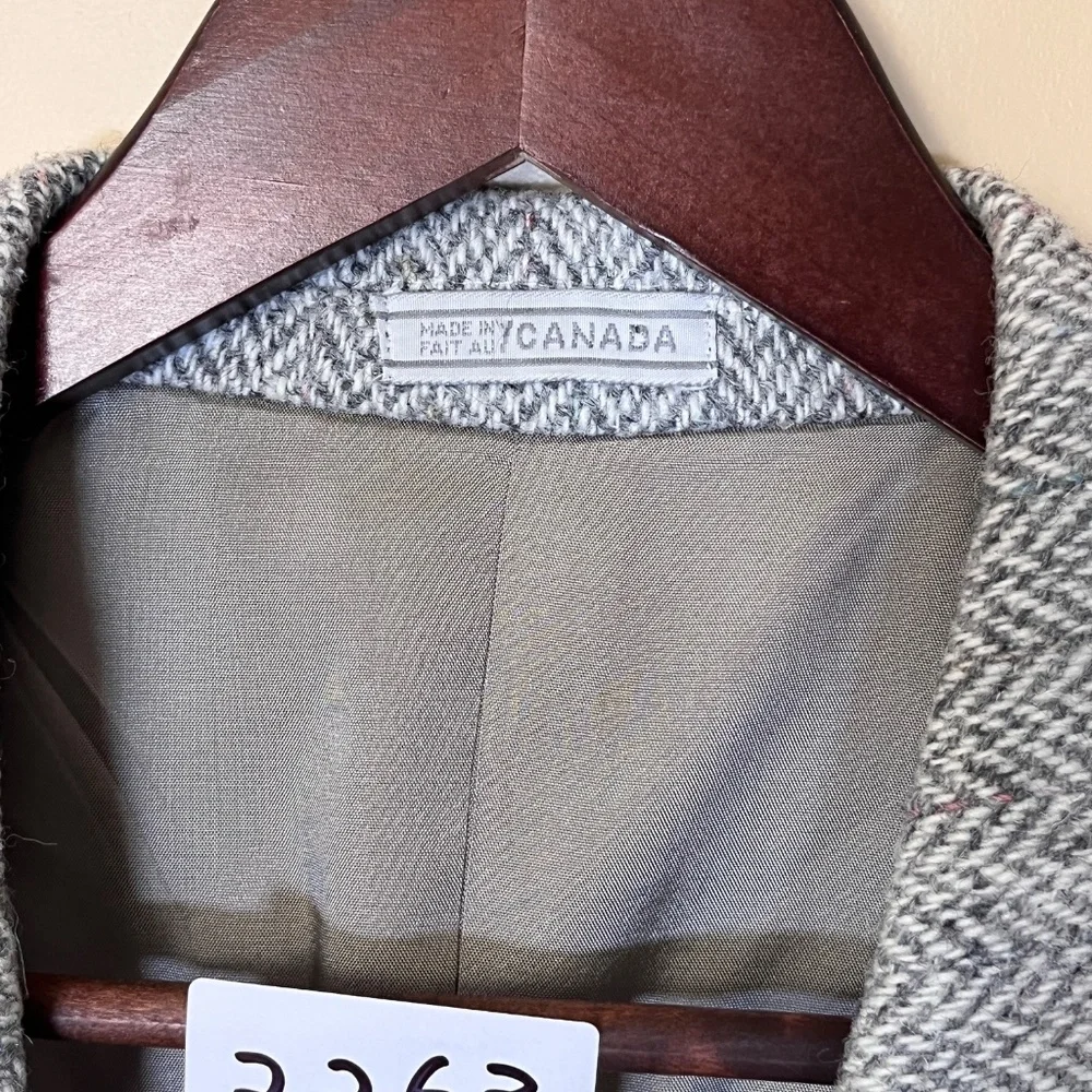 Harris Tweed Wool Herringbone Sport Coat Blazer Jacket - Men's Size 42R - Gray
